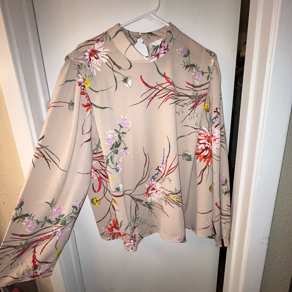 Being floral print blouse